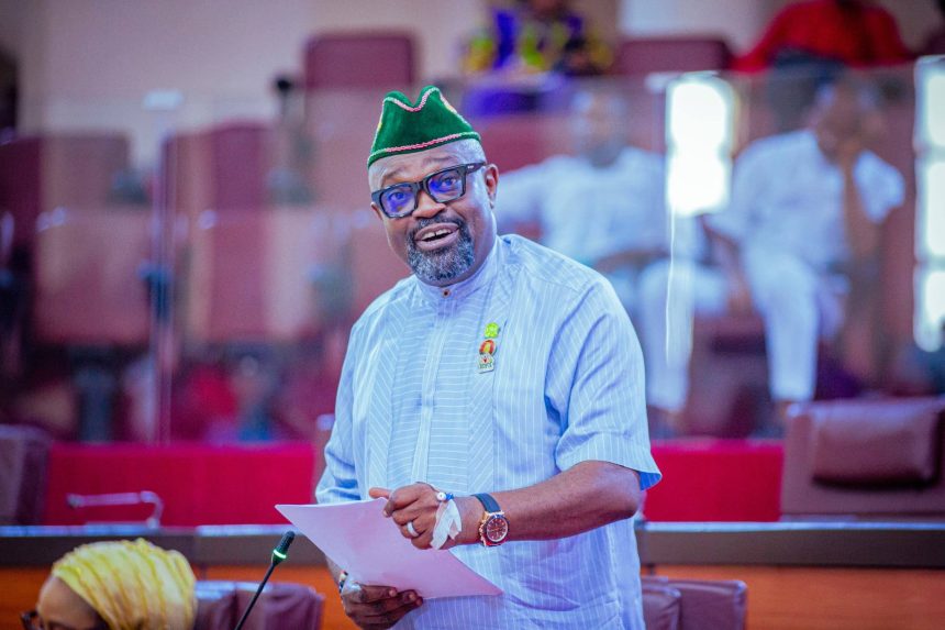 Lawmakers at the Akwa Ibom State House of Assembly debating the motion to reinstall the Godswill Akpabio International Stadium signage and immortalise former IGP Etim Okon Inyang.