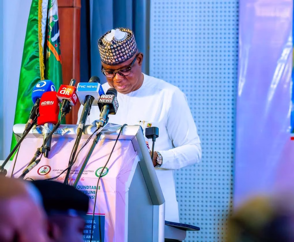Oil pipeline infrastructure in the Niger Delta linked to Nigeria crude oil production growth