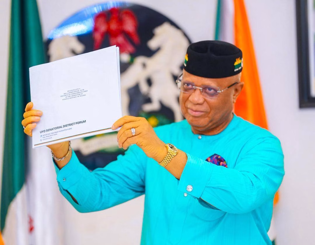 Governor Umo Eno receives endorsement communique from leaders of Uyo Senatorial District in Akwa Ibom