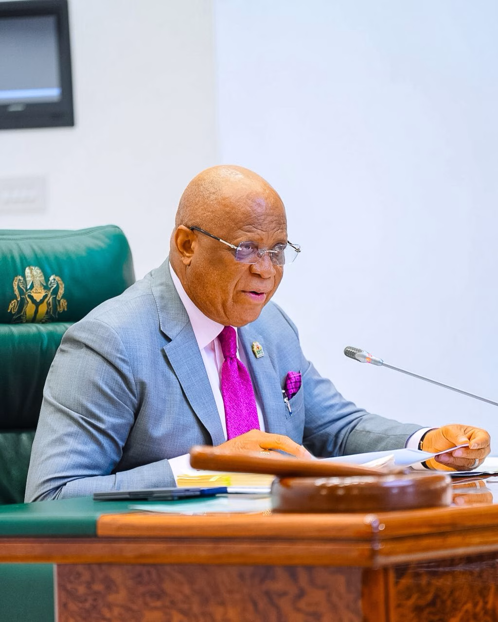 Governor Umo Eno submitting names of five AKSERC commissioner nominees to the Akwa Ibom State House of Assembly