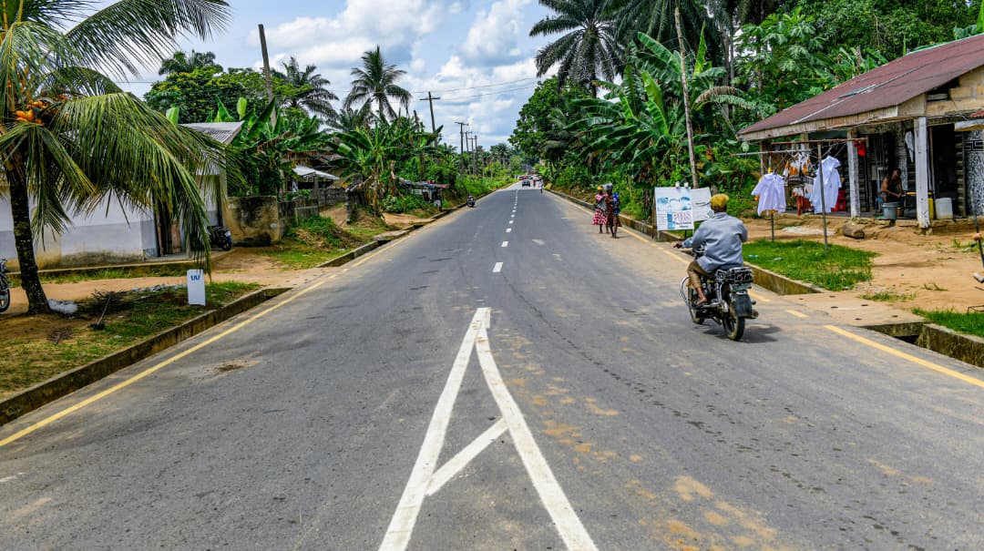 Governor Umo Eno’s representative commissions the 11km Owot Uta-Nung Oku-Edeobom Road linking Ibesikpo Asutan and Nsit Ibom in Akwa Ibom State.
